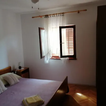 House Apartment *