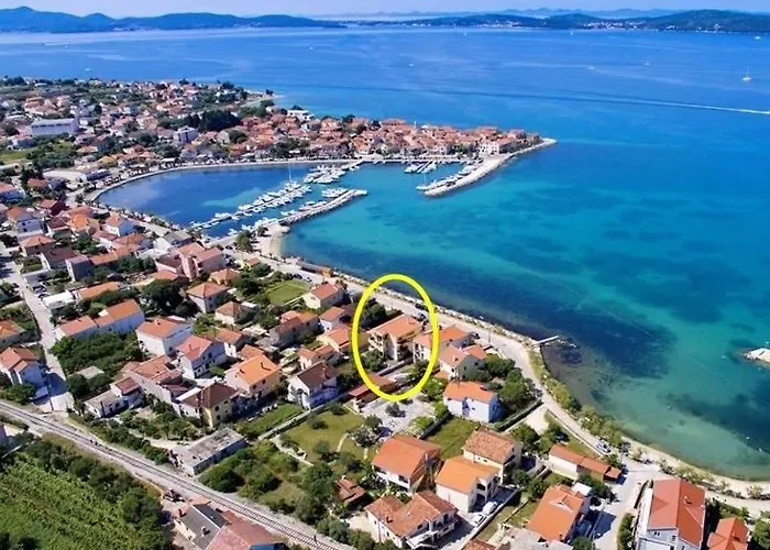 Апартаменты House